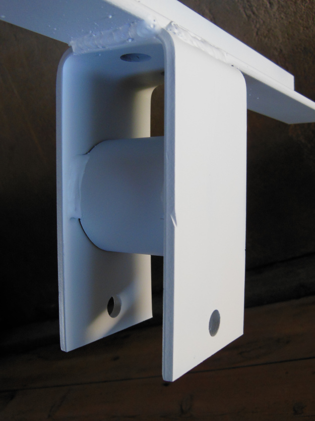 New spring hanger for comparison