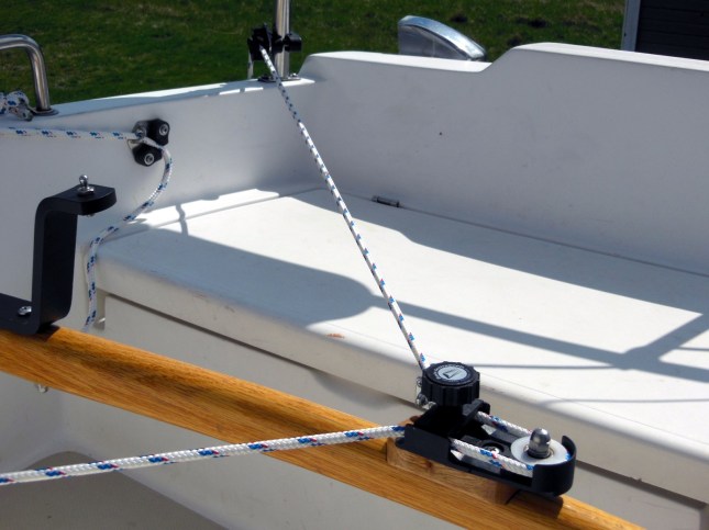 Starboard side attached to a stanchion-mounted cleat